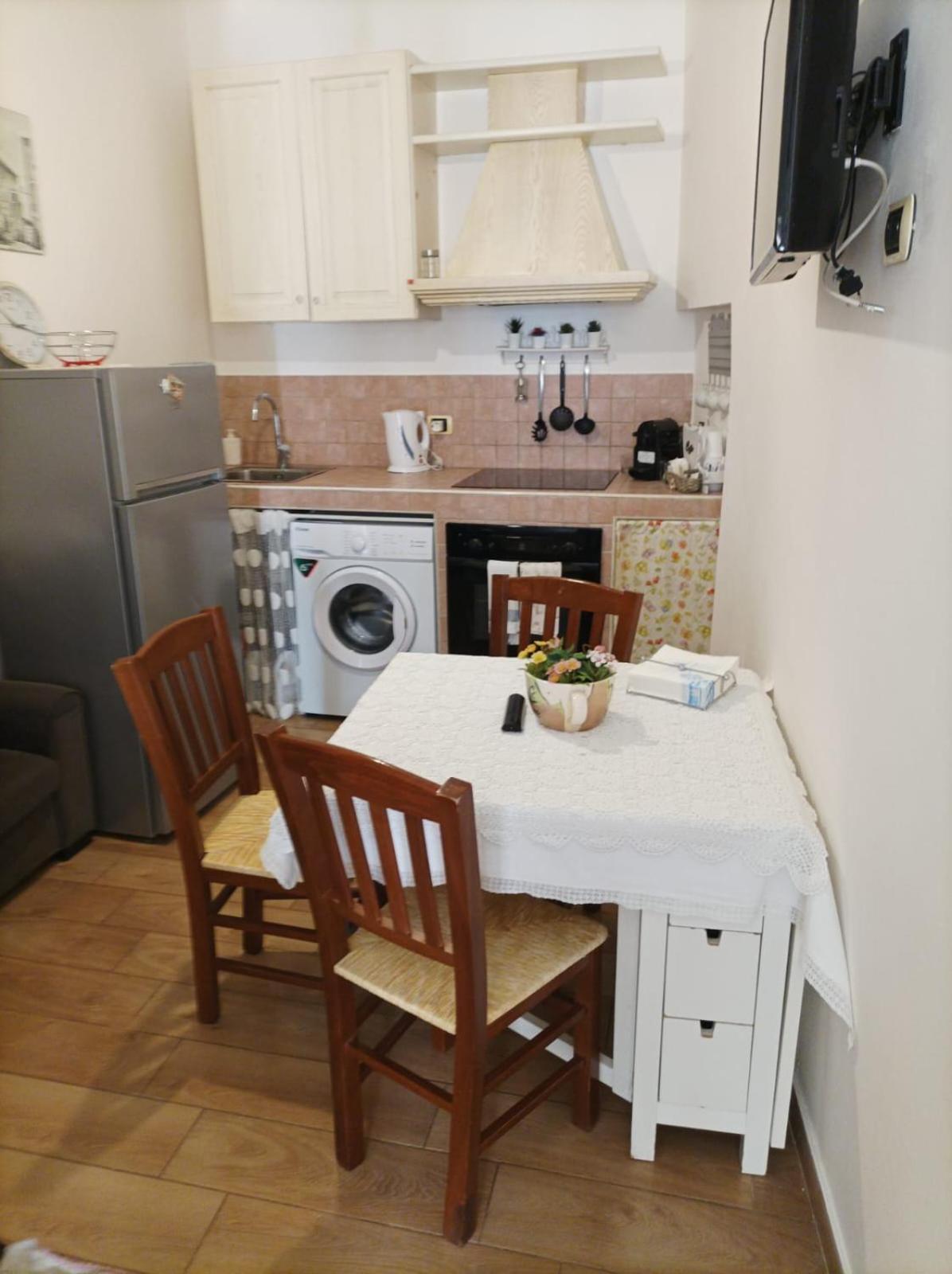Apartamento L' Altra Casa Bari Exterior foto